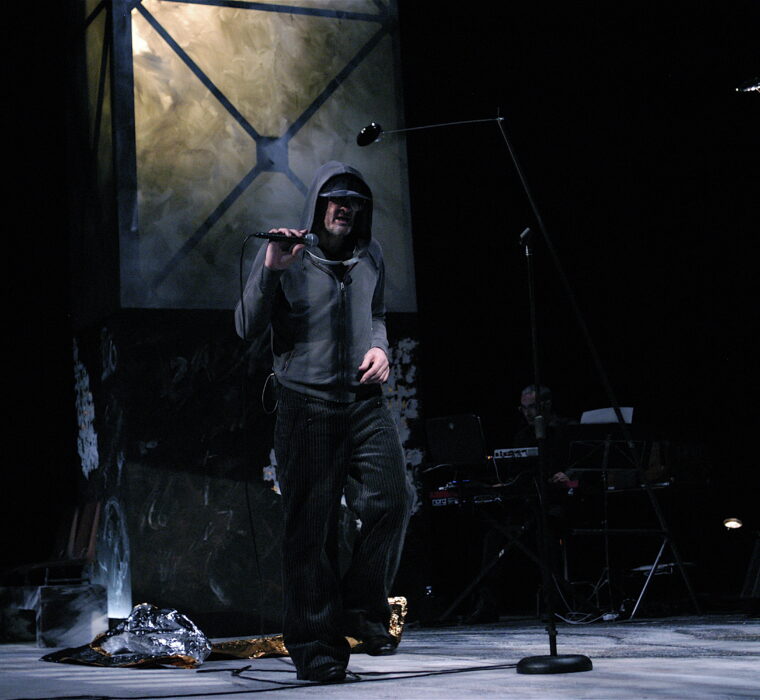 Claude Theatre2